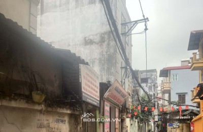 BÁN NHÀ XUÂN ĐỈNH-5 TẦNG-MT 4.5M- NHỈNH 8 TỶ-3M RÂ Ô TÔ-SỔ ĐỎ CC-KHÔNG QUY HẠCH